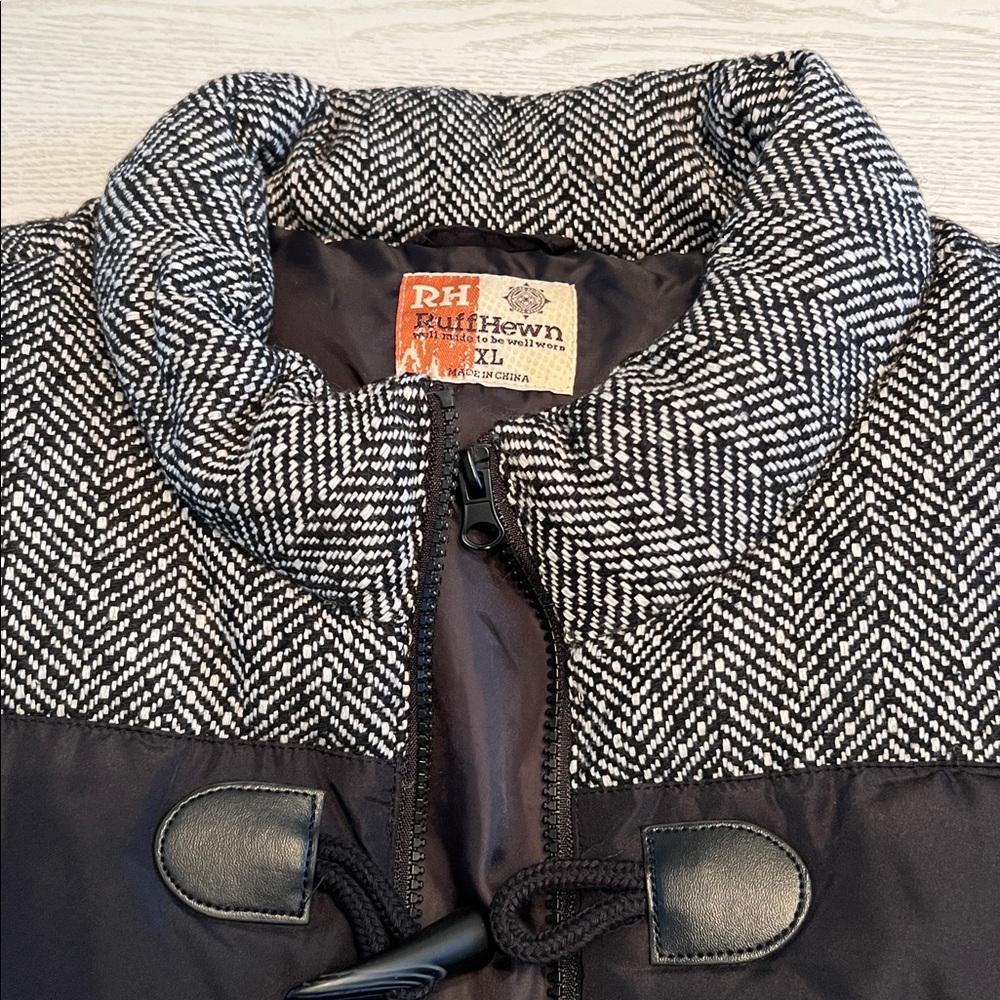 Ruff Hewn Black and White Puffer Vest with Toggle Details - Picture 3 of 8